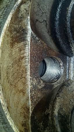early6Rcylinderheadclose.jpg