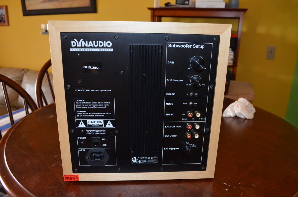 dynaudio sub250 subwoofer perfect international shipping ok